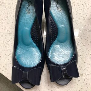 Oka B Wedges in Navy